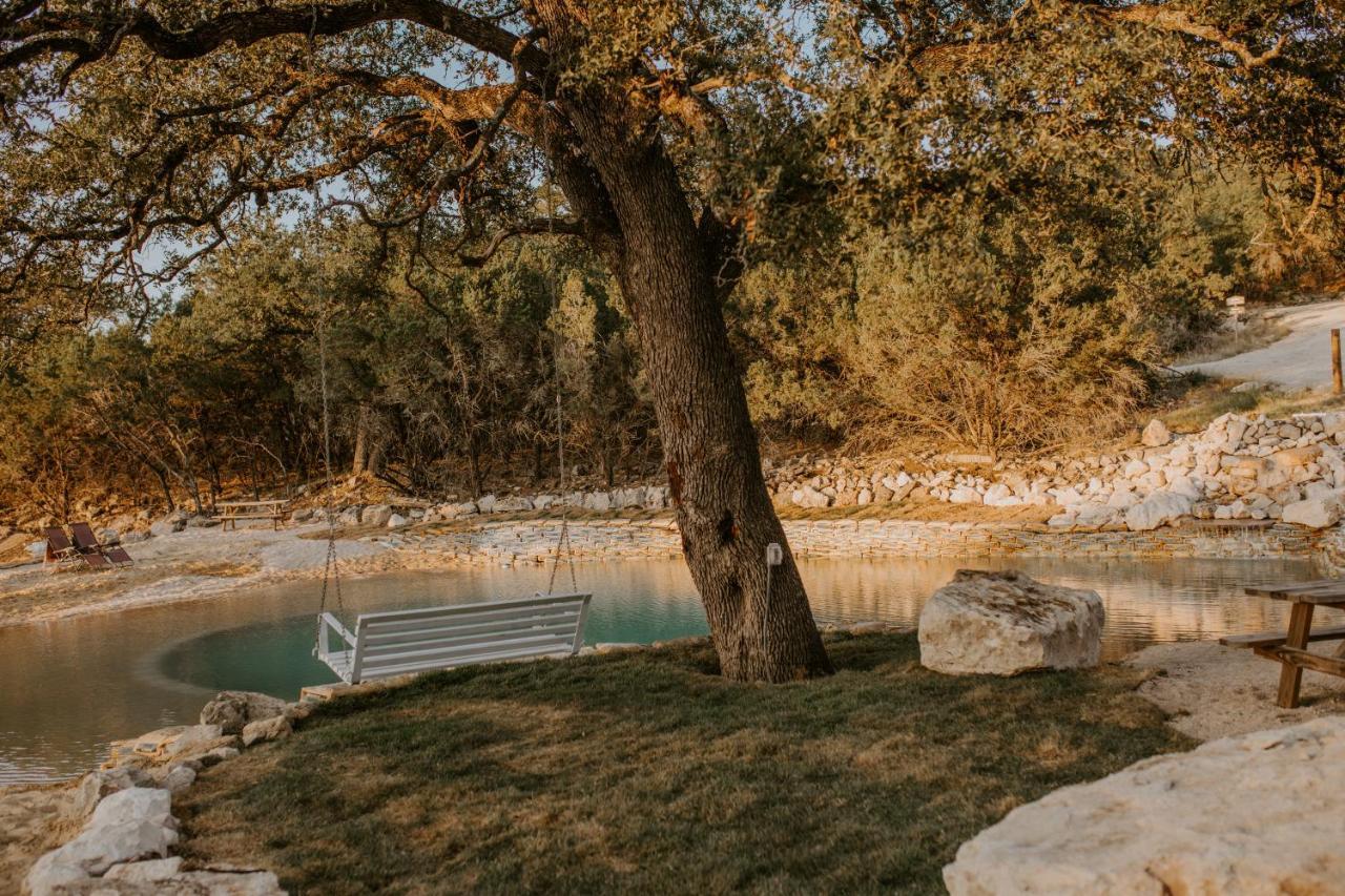 Spring BranchHummingbird Haus - Hill Country Views On 20 Acres With Firepit别墅 外观 照片