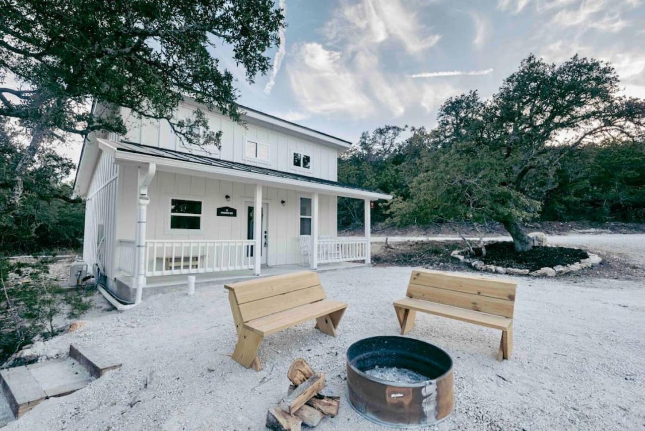 Spring BranchHummingbird Haus - Hill Country Views On 20 Acres With Firepit别墅 外观 照片